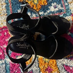 Shellys Wedge Heels